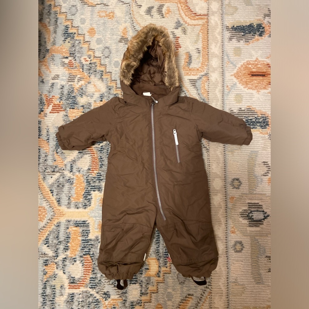 Snowsuit - Picture 7 of 11